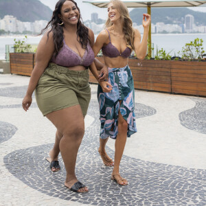 Manúh Rubi posa com a Shaira Eitel em campanha da Nayane Lingerie