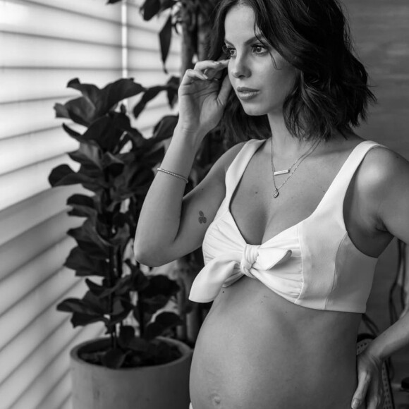 Sthefany Brito está grávida de 6 meses