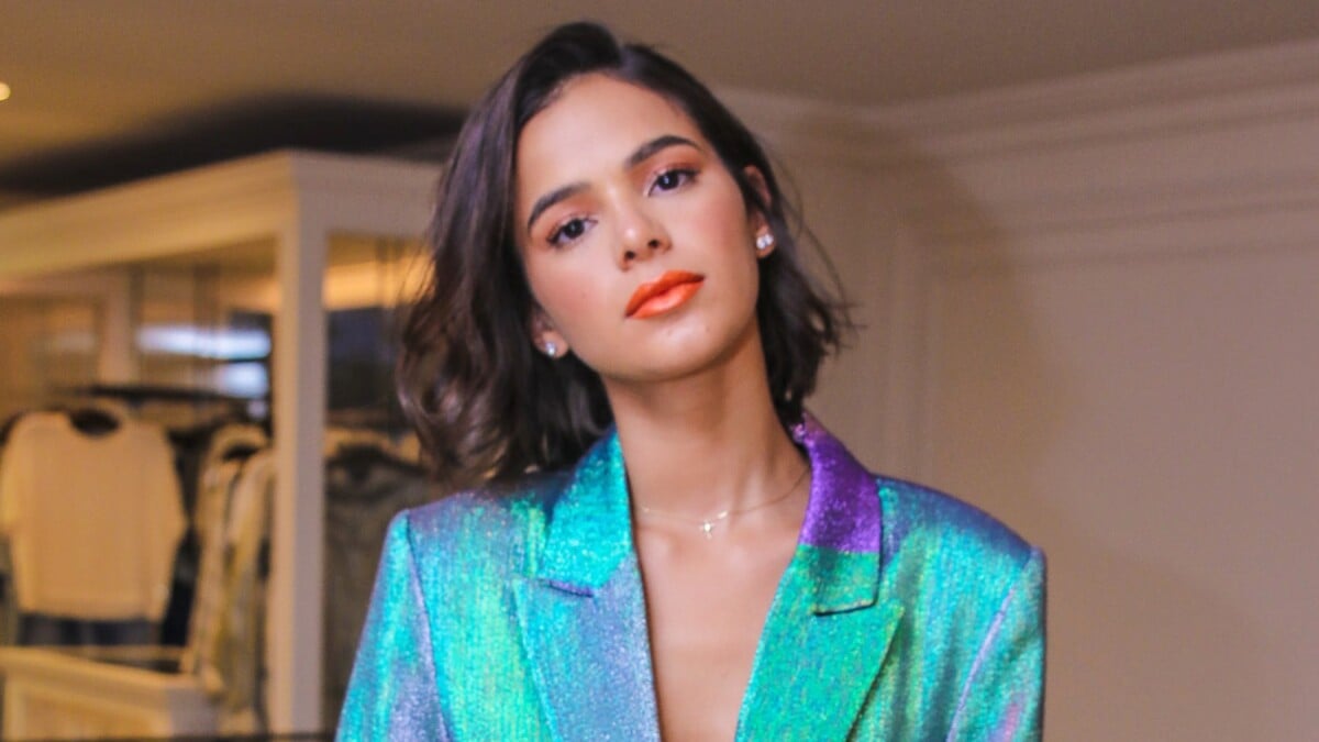 Bruna Marquezine adota cabelo mais curto para acelerar transição capilar.  Foto! - Purepeople