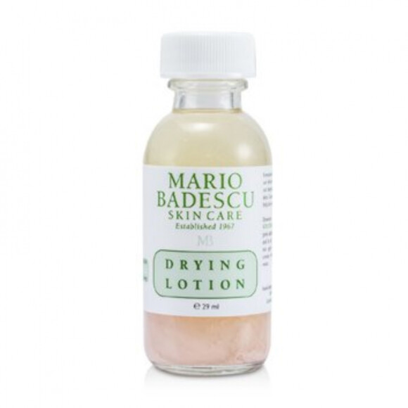 Kylie Jenner aposta em loção Mario Badescu Drying (R$ 199) para acne e manchas