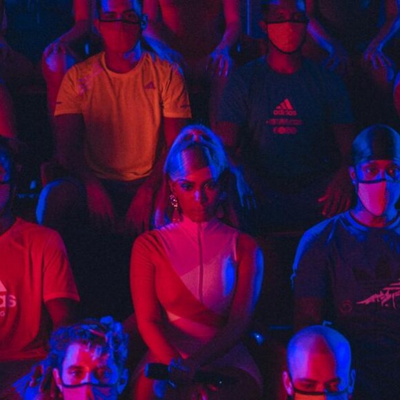 Hit de Anitta, 'Me Gusta' é trilha sonora do FIFA 21