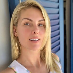 Ana Hickmann falou sobre cirurgia nas redes sociais