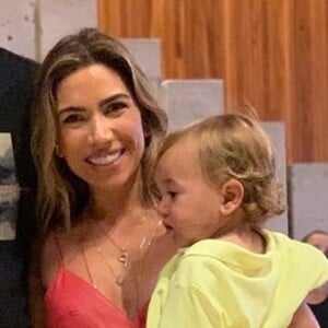 Patricia Abravanel se comparou ao filho caçula, Senor, de 1 ano: 'Olha o olho dele! Igual ao da mamãe!'