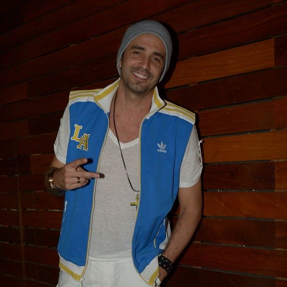 Latino é pai de 10 filhos, incluindo Suzanna Freitas