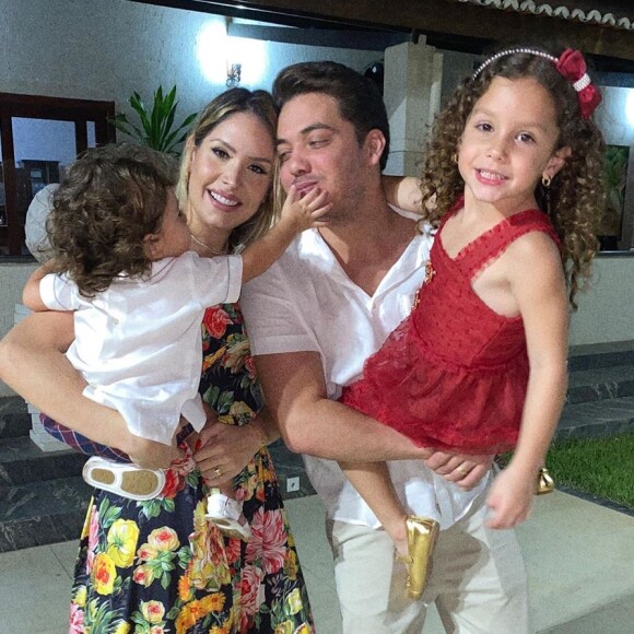 Wesley Safadão postou vídeo treinando com a mulher, Thyane