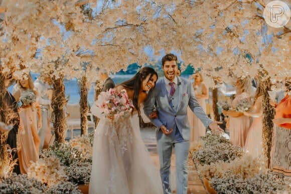 Carol Nakamura se casou com o modelo Guilherme Leonel em 12 de novembro de 2020