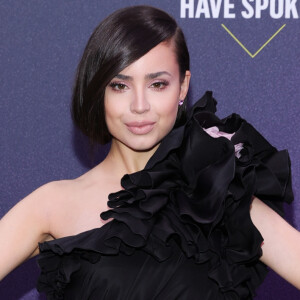 Sofia Carson de Giambattista Valli Alta-Costura Verão 2019 no "E! People's Choice Awards 2020