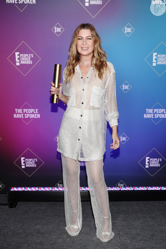 Ellen Pompeo foi premiada a atriz de tv do ano por 'Grey's Anatomy' no E! People's Choice Awards 2020