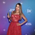 Sofía Vergara escolheu vestido Dolce &amp; Gabbana para o E! People's Choice Awards