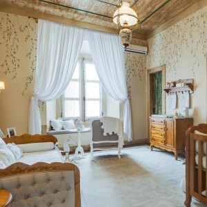 Quarto do filho de Sorocaba e Biah Rodrigues traz conforto e sofisticação