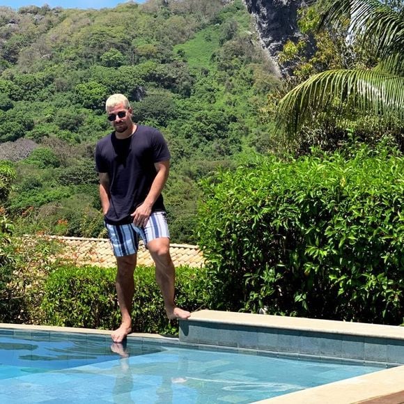 Thiago Martins comenta afinidade e paixão por Noronha: 'Me sinto em casa'