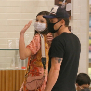 Bolsa Dior usada por Camila Queiroz está à venda por $3,350.00, R$ 17,890 na cotação atual