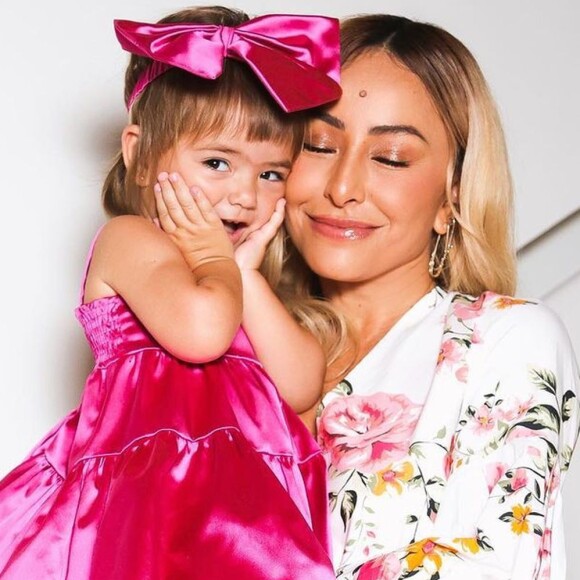 Sabrina Sato comemorou o aniversário de 2 anos da filha, Zoe, neste domingo, 29 de novembro de 2020