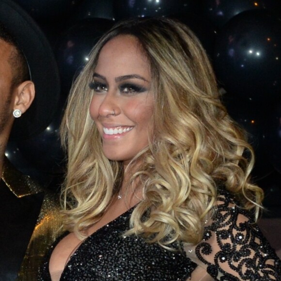 Irmã de Neymar assume lipo LAD e 3ª cirurgia de silicone