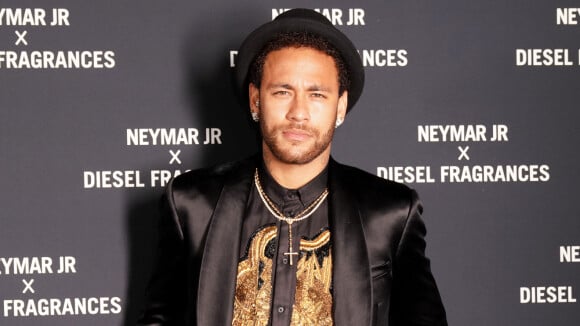 Neymar reprova boato de relação com Gabily e corta amizade com funkeira, diz jornal