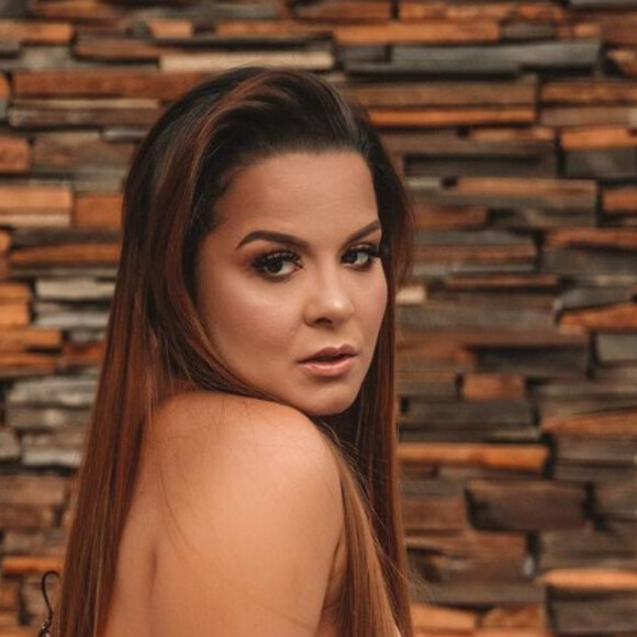 Maiara posa sexy e exibe o corpo em ensaio, em 5 de dezembro de 2020
