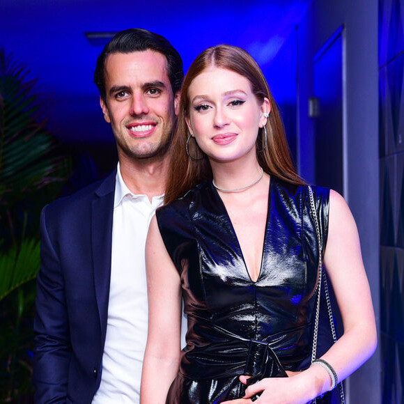 Marina Ruy Barbosa teria sido proibida de postar localizações de restaurantes, viagens, casas da família de Xandinho Negrão para evitar problemas fiscais para as empresas e até mesmo criminosos, como sequestros e assaltos