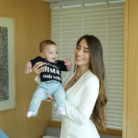 Mãe de Ravi, de 11 meses, Romana Novais deu à luz Raika em parto prematuro por conta de complicações do novo coronavírus