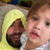Gusttavo Lima adora compartilhar momentos com os dois filhos na web