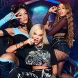 Pelo México, Anitta lançou música 'Modo Turbo' com Luísa Sonza e Pabllo Vittar