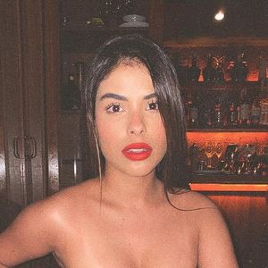 Ex-BBB Munik Nunes recorreu à lipoaspiração de alta definição