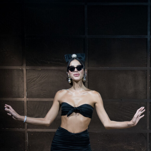 Bruna Marquezine já havia cantado em prêmio da MTV com Manu Gavassi