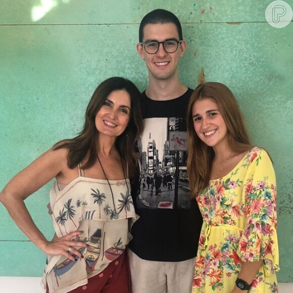 Fátima Bernardes publicou foto com filho, Vinicius Bonemer, e a namorada