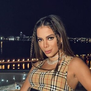 Anitta critica cancelamento na internet