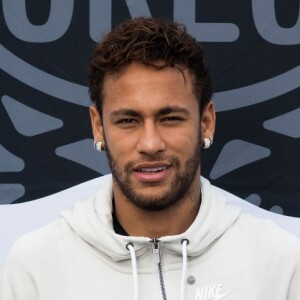 Neymar critica Karol Conká: 'Qual é a pérola que a lacradora 'mamacita' vai soltar hoje?'