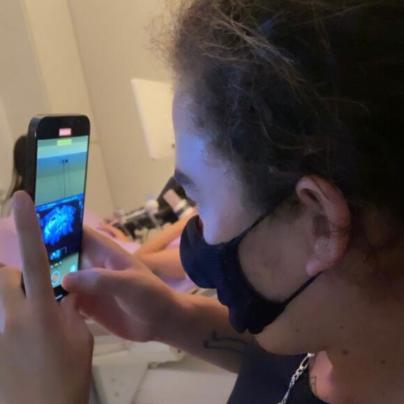 Whindersson Nunes aparece emocionado em foto 
Hagda Kerolayne