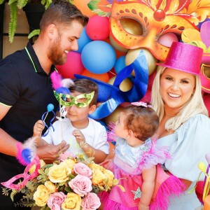 'Bloco de Carnaval' é tema do mesversário da filha de Zé Neto