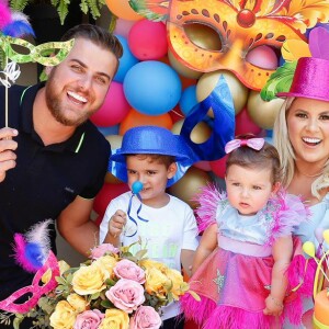 Filha de Zé Neto ganha festa de Carnaval por 9 meses