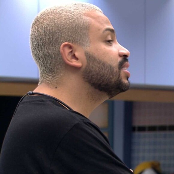 'BBB 21': Projota falou sobre Gilberto em conversa com Caio