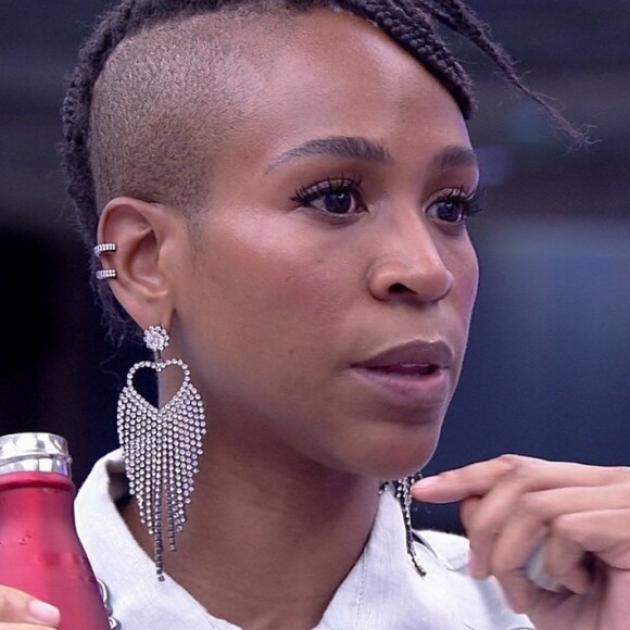 Karol Conká explica por que brigou com Lucas no 'BBB 21': 'Ele me olhava com olhar estranho e ficava dizendo coisas que eu não conseguia entender em tom baixo. As pessoas ficavam falando que ele era chato e não parava de falar'