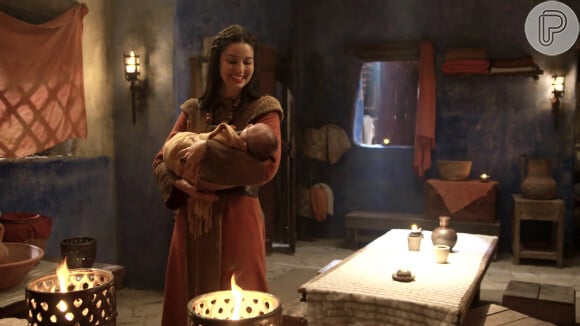 Na novela 'Gênesis', Danina (Laura Kuczynski) se tornou babá de Abrão
