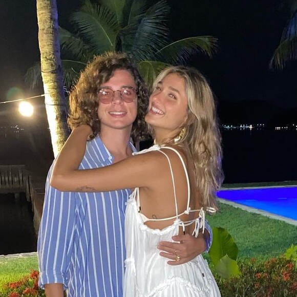 Sasha Meneghel e João Figueiredo trocam declarações constantes na web