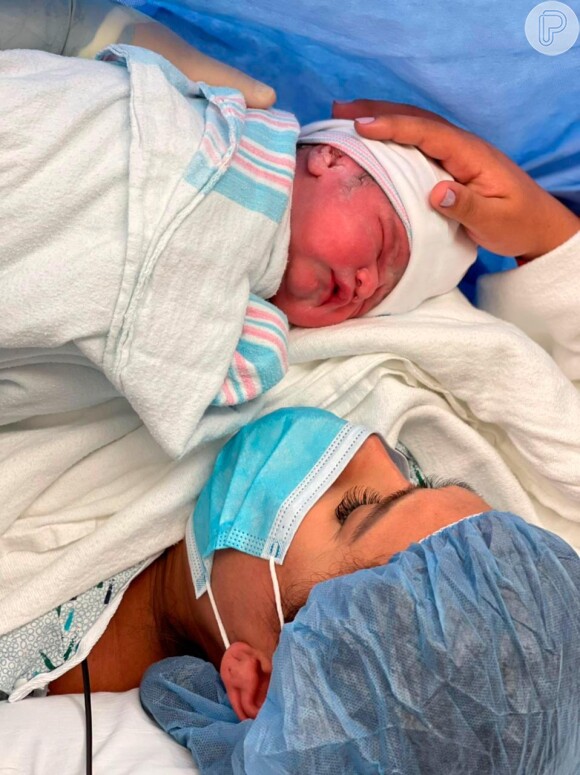 Simone deu à luz Zaya nos EUA em parto antecipado após consulta de rotina