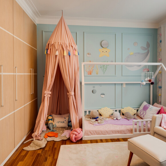 Quarto da filha de Camilla Camargo tem cama montessori