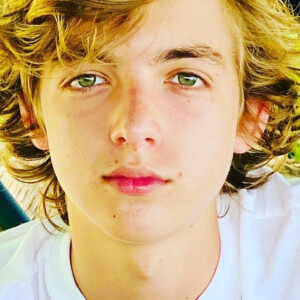 Filho de Angélica e Luciano Huck, Joaquim ganhou homenagem dos pais ao completar 16 anos em 8 de março de 2021