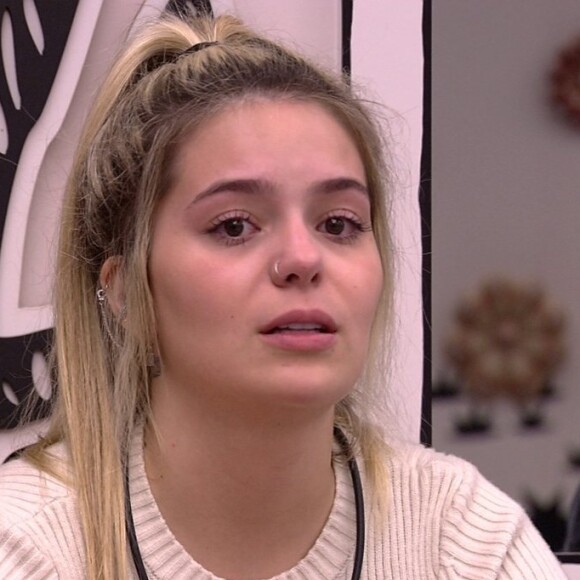 No 'BBB 21', Viih Tube tenta se redimir com Carla Diaz