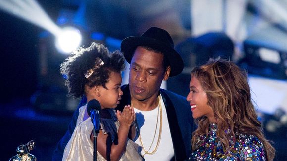 Aos 9 anos, filha de Beyoncé ganha 1º Grammy e web comenta: 'Sucessora'