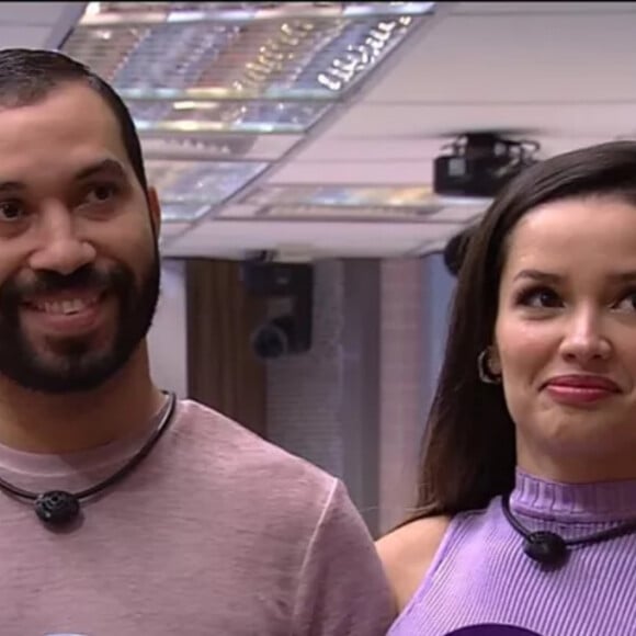 No 'BBB 21', Juliette se distanciou de Sarah e Gilberto