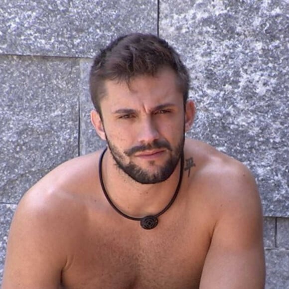 'BBB 21': Carla cogita proteger Arthur de veto do Líder