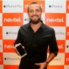 Rafael Cardoso, de 'Império', vai ao lançamento de iPhone no Brasil