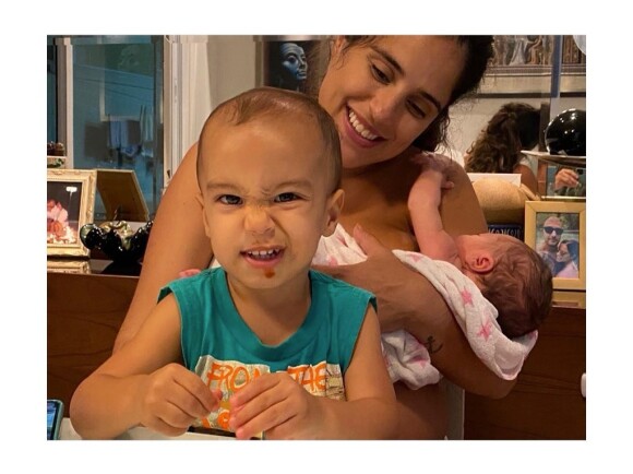 Camilla Camargo reuniu pela 1ª vez os dois filhos em foto: 'Felicidade tomando conta por aqui'