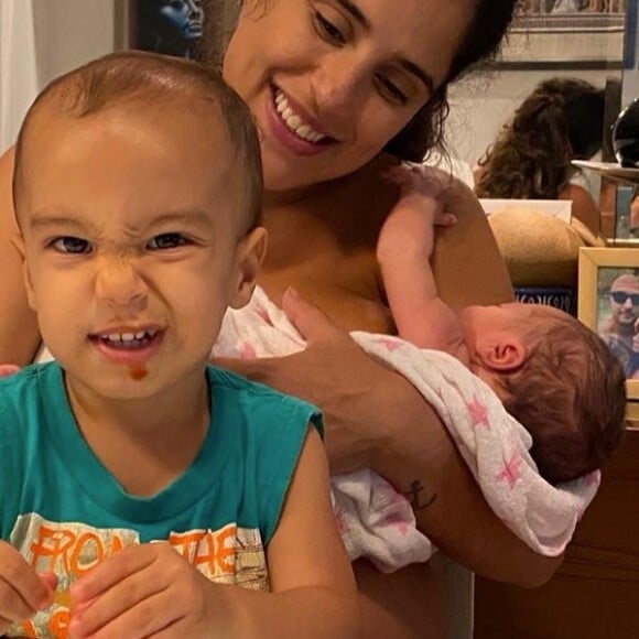 Camilla Camargo reuniu pela 1ª vez os dois filhos em foto: 'Felicidade tomando conta por aqui'