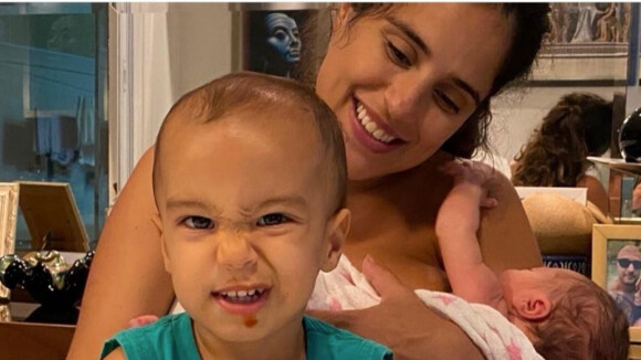 Camilla Camargo reúne pela 1ª vez em foto os dois filhos: 'Felicidade tomando conta'
