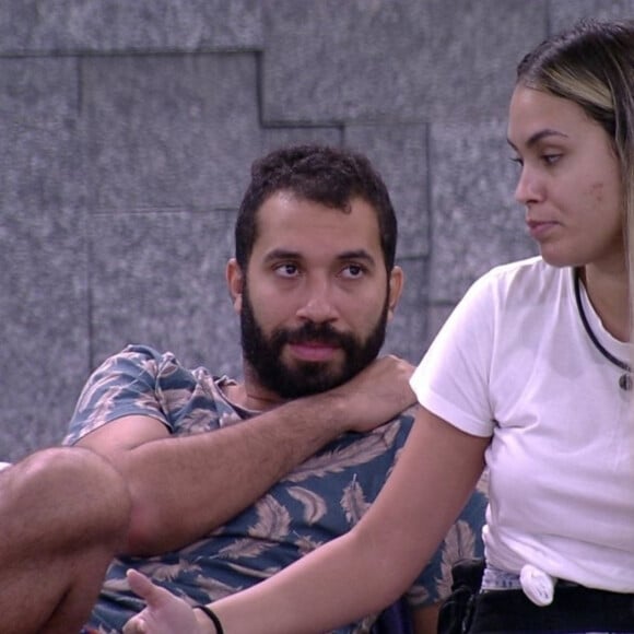 'BBB 21': aliada de Gil, Sarah afirmou que só não dá o Monstro para Juliette caso o castigo seja 'Quarto'