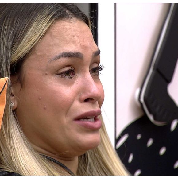 Sarah chorou durante a conversa com Rodolffo