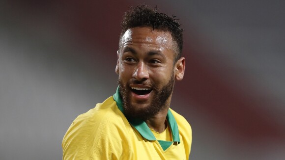 Neymar apaixonado? Jogador assume novo romance nas redes sociais. Entenda!